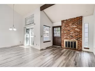 Photo #5: 5758489 Listing