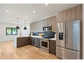 Photo #5: 5759011 Listing 