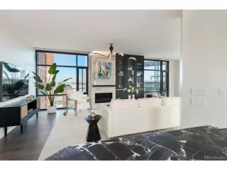 Photo #3: 5761850 Listing 