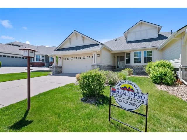 MLS: 5762822 Condo For Sale