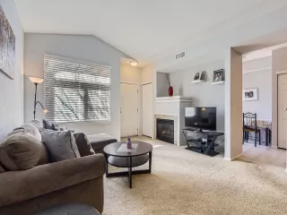 Photo #5: 5763898 Listing