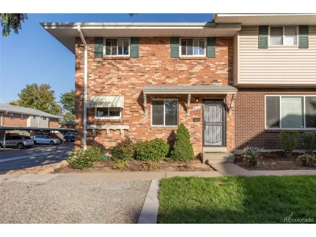 MLS: 5764590 Condo For Sale