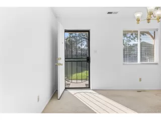 Photo #5: 5764590 Listing