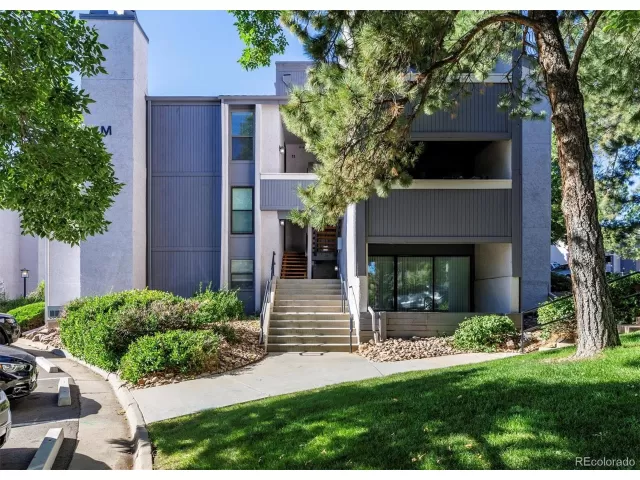 MLS: 5768341 Condo For Sale