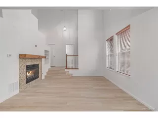 Photo #5: 5769377 Listing