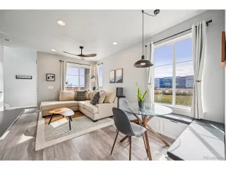 Photo #6: 5769921 Listing