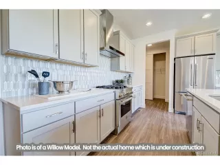 Photo #2: 5773381 Listing 