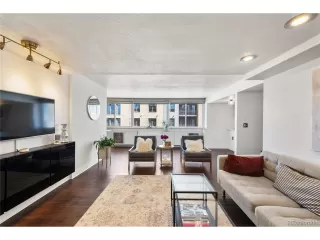 Photo #5: 5777847 Listing