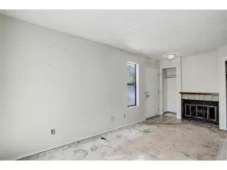 Photo #4: 5777886 Listing