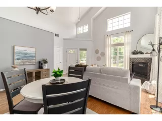 Photo #3: 5778685 Listing 