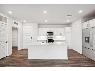 Photo #4: 5780197 Listing