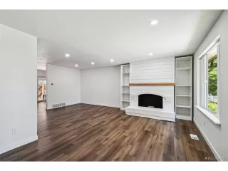 Photo #5: 5781123 Listing