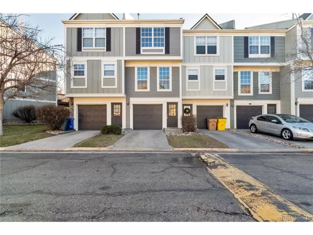 MLS: 5782249 Condo For Sale