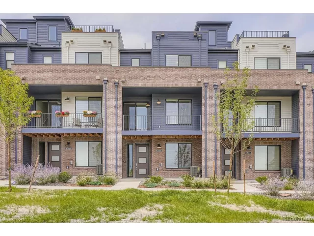 MLS: 5782950 Condo For Sale