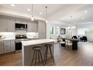 Photo #5: 5784040 Listing