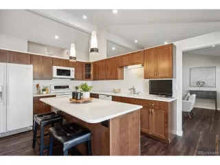 Photo #2: 5789596 Listing