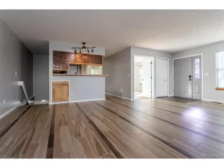 Photo #6: 5792460 Listing