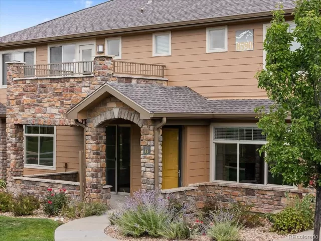 MLS: 5795377 Condo For Sale