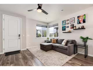 Photo #5: 5796862 Listing