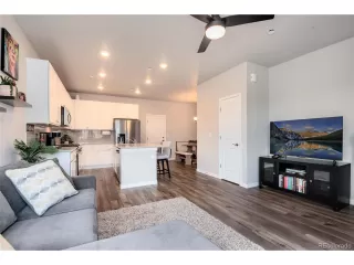 Photo #6: 5796862 Listing