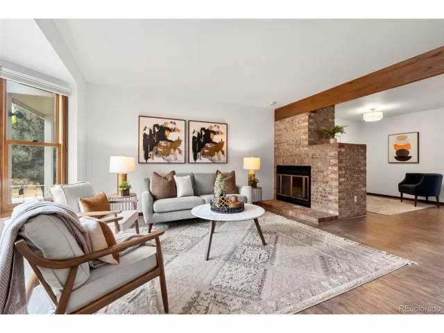 MLS: 5798587 Condo For Sale