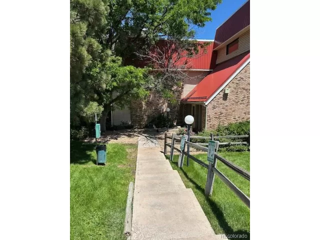 MLS: 5798954 Condo For Sale