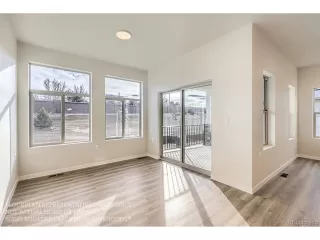 Photo #6: 5799895 Listing