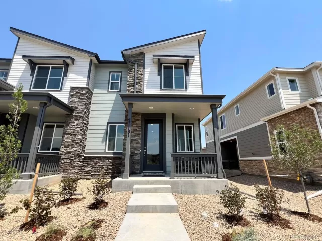 MLS: 5799909 Condo For Sale