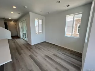 Photo #2: 5799909 Listing