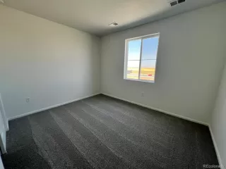 Photo #5: 5799909 Listing