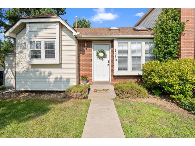 MLS: 5801094 Condo For Sale