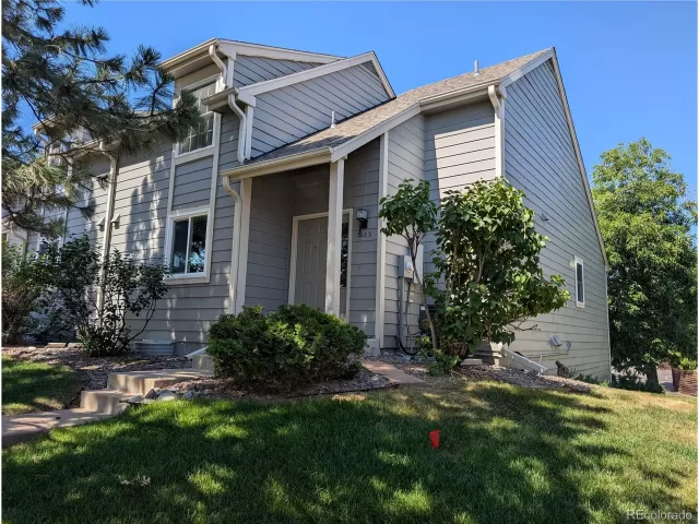 MLS: 5802067 Condo For Sale