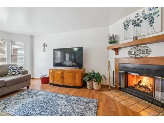 Photo #4: 5802944 Listing