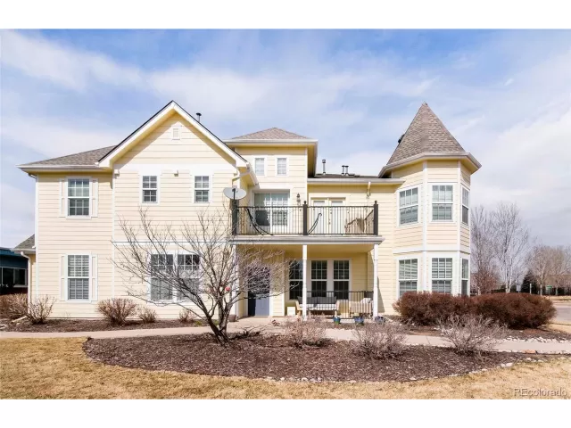 MLS: 5805264 Condo For Sale