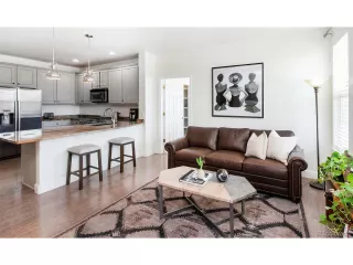 Photo #4: 5805264 Listing