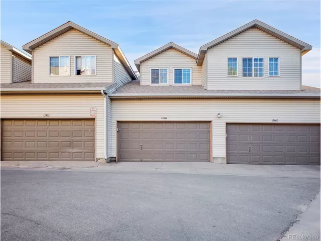 MLS: 5806416 Condo For Sale