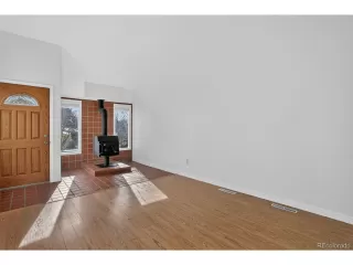 Photo #4: 5806571 Listing