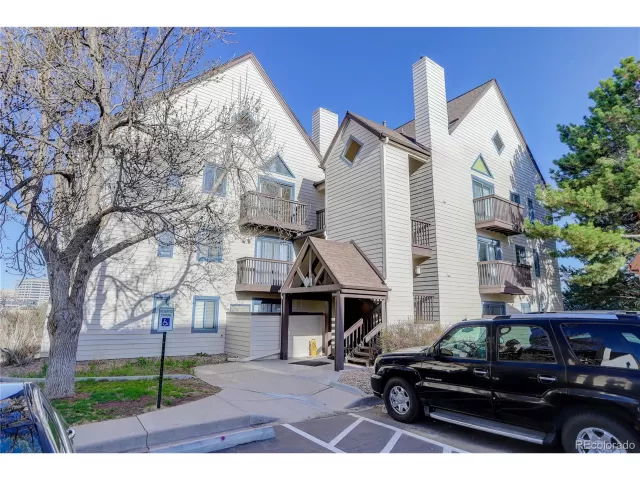 MLS: 5806628 Condo For Sale