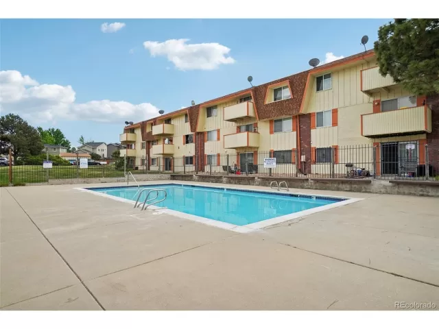 MLS: 5807137 Condo For Sale