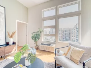 Photo #5: 5807940 Listing