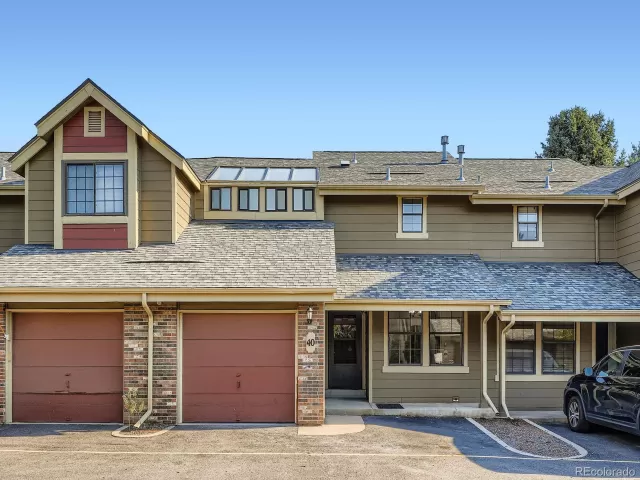 MLS: 5812072 Condo For Sale