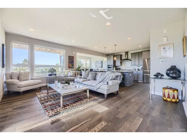 MLS: 5812187 Condo For Sale