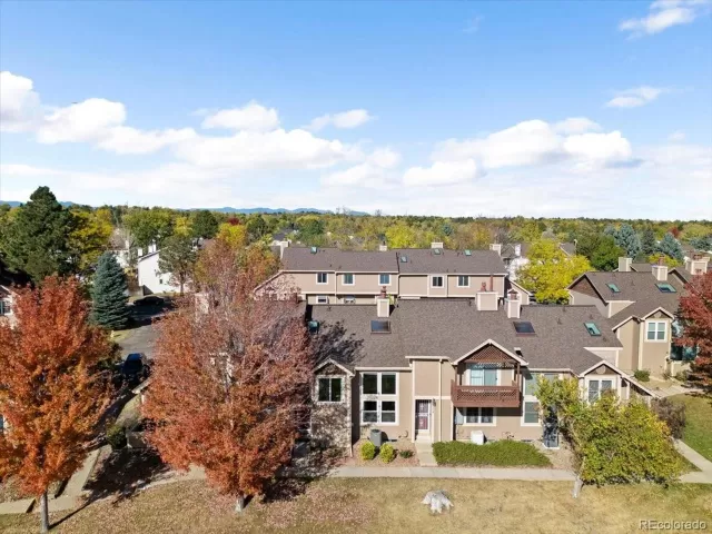 MLS: 5817917 Condo For Sale