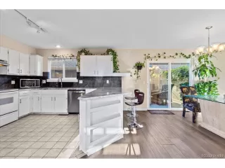 Photo #5: 5817917 Listing 