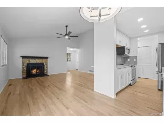 Photo #4: 5819386 Listing