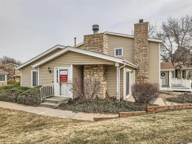 MLS: 5819955 Condo For Sale