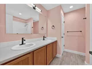 Photo #5: 5820456 Listing