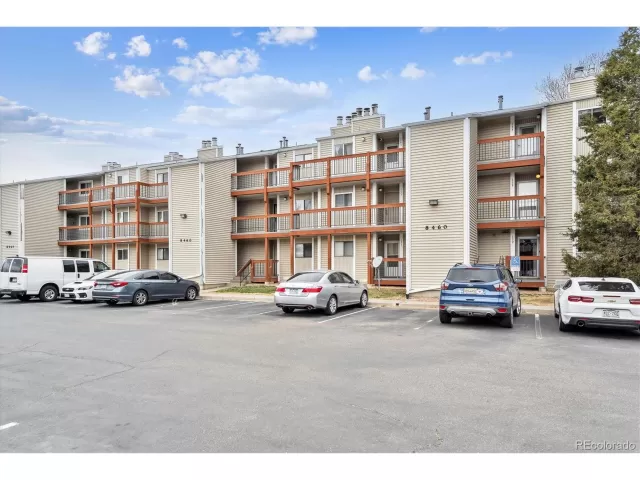 MLS: 5820623 Condo For Sale