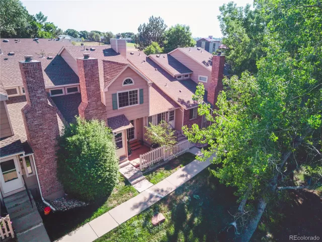 MLS: 5821181 Condo For Sale