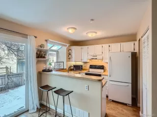 Photo #5: 5823647 Listing